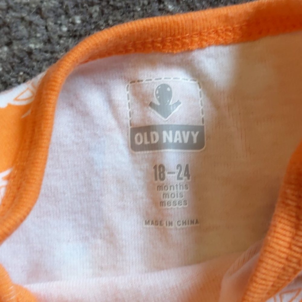 Old Navy 18 to 24 months cars onesie - Picture 2 of 3